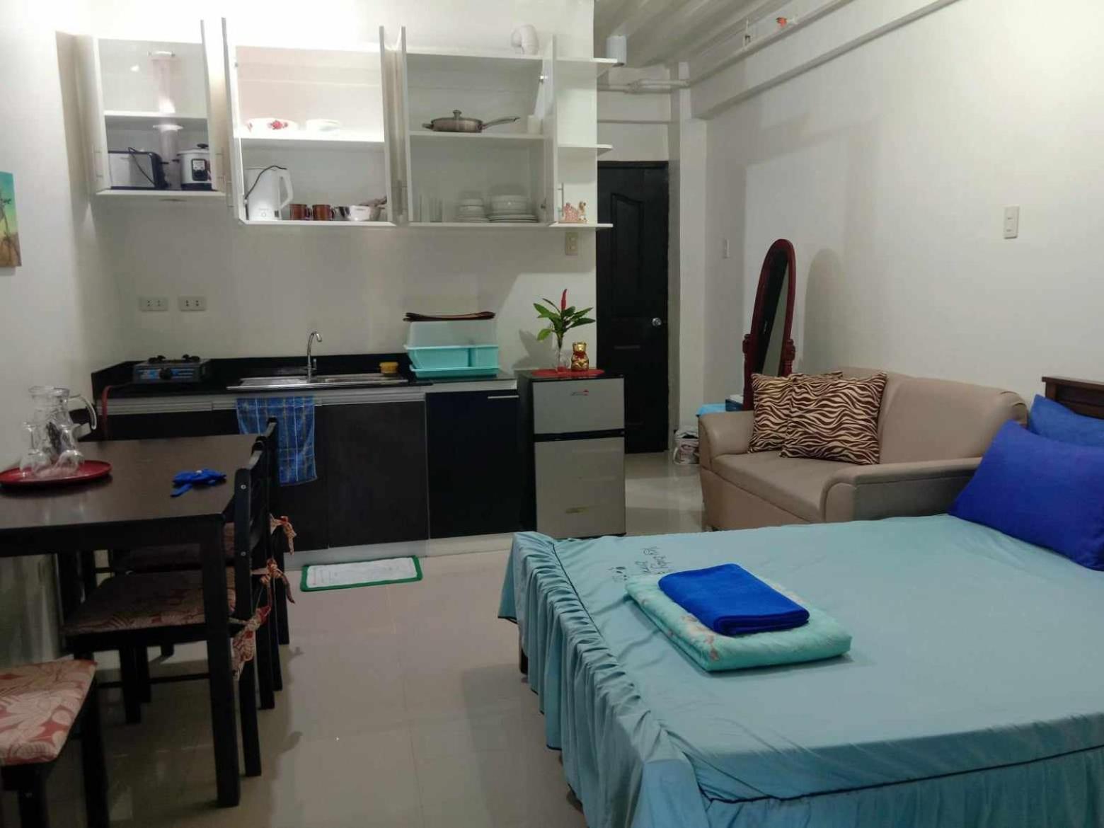 Jen'S Apartment มะนิลา ภายนอก รูปภาพ